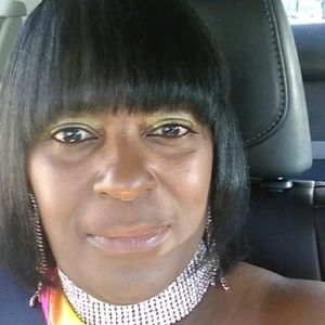 Meet your Posher, Tonya